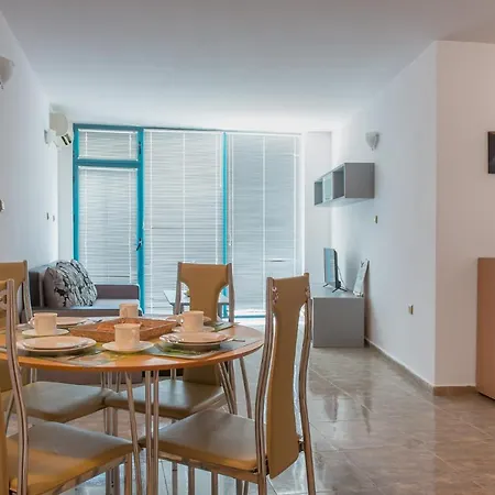 Top-located With Balcony Daire Sunny Beach