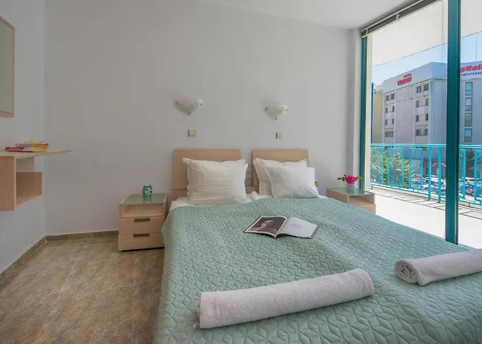 Appartamento Top-located With Balcony